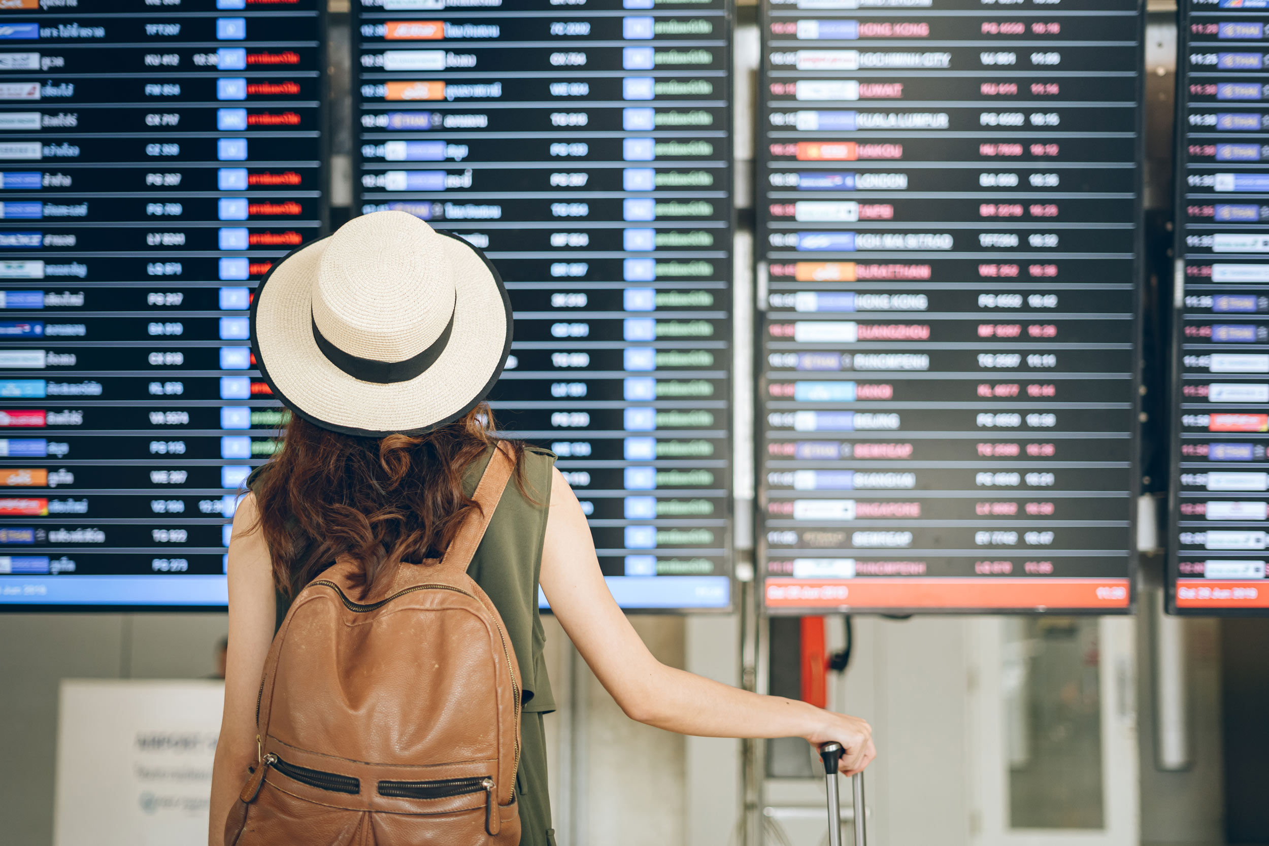 How Far in Advance Should You Book Domestic Flights for Best Deals